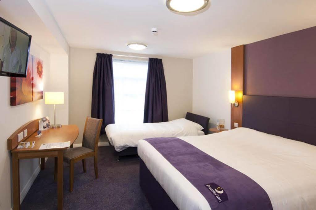 Premier Inn Greenock Esterno foto
