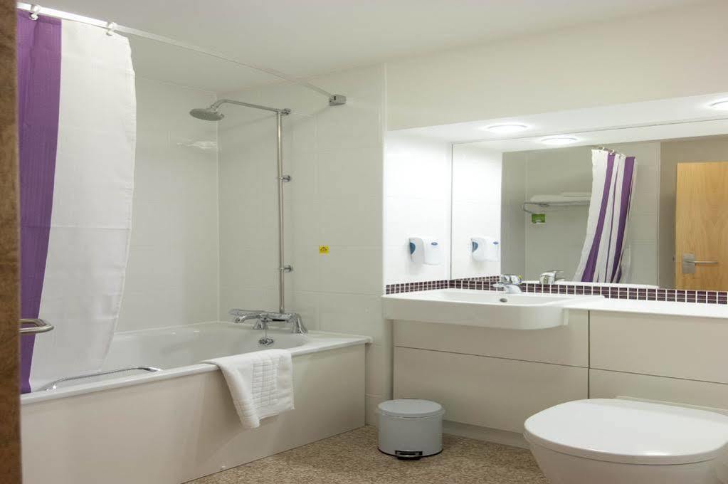 Premier Inn Greenock Esterno foto